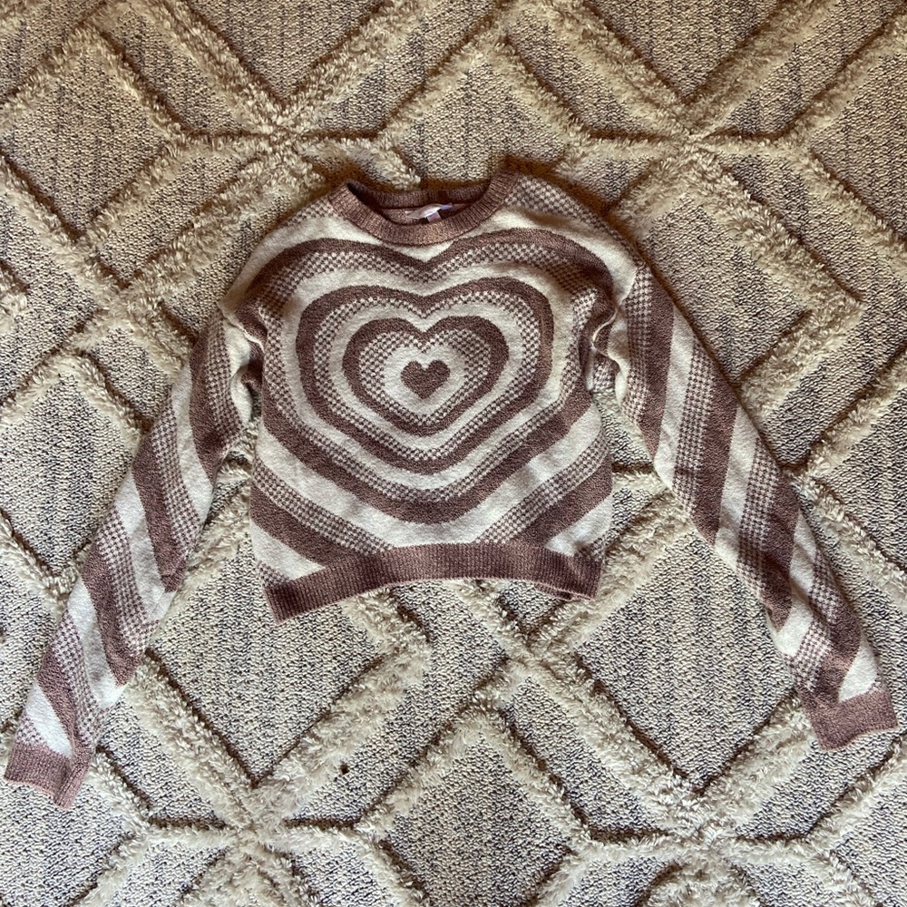Slightly cropped heart sweater